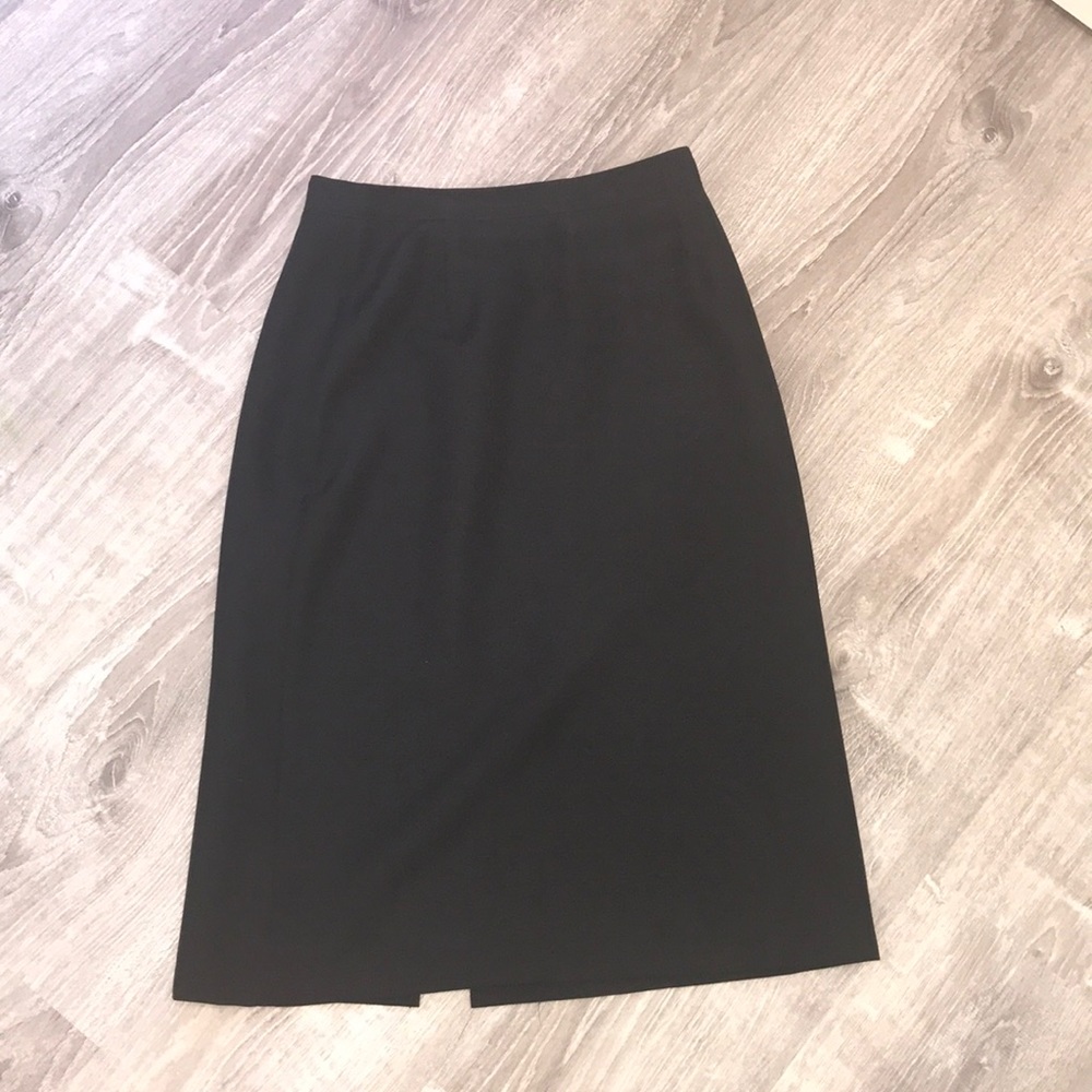 A barely worn black pencil skirt.